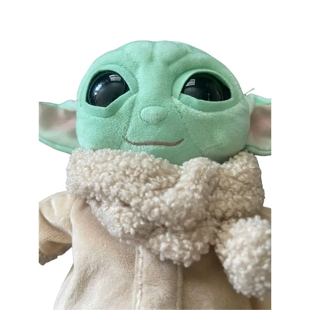 Star Wars Tan Green Mandalorian Baby Yoda The Child Grogu Plush Toy
